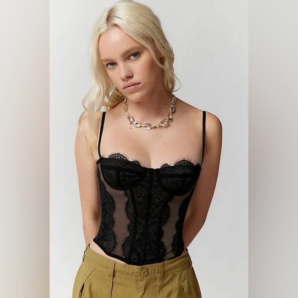 ✨SHEIN | Black Lace Corset Top
